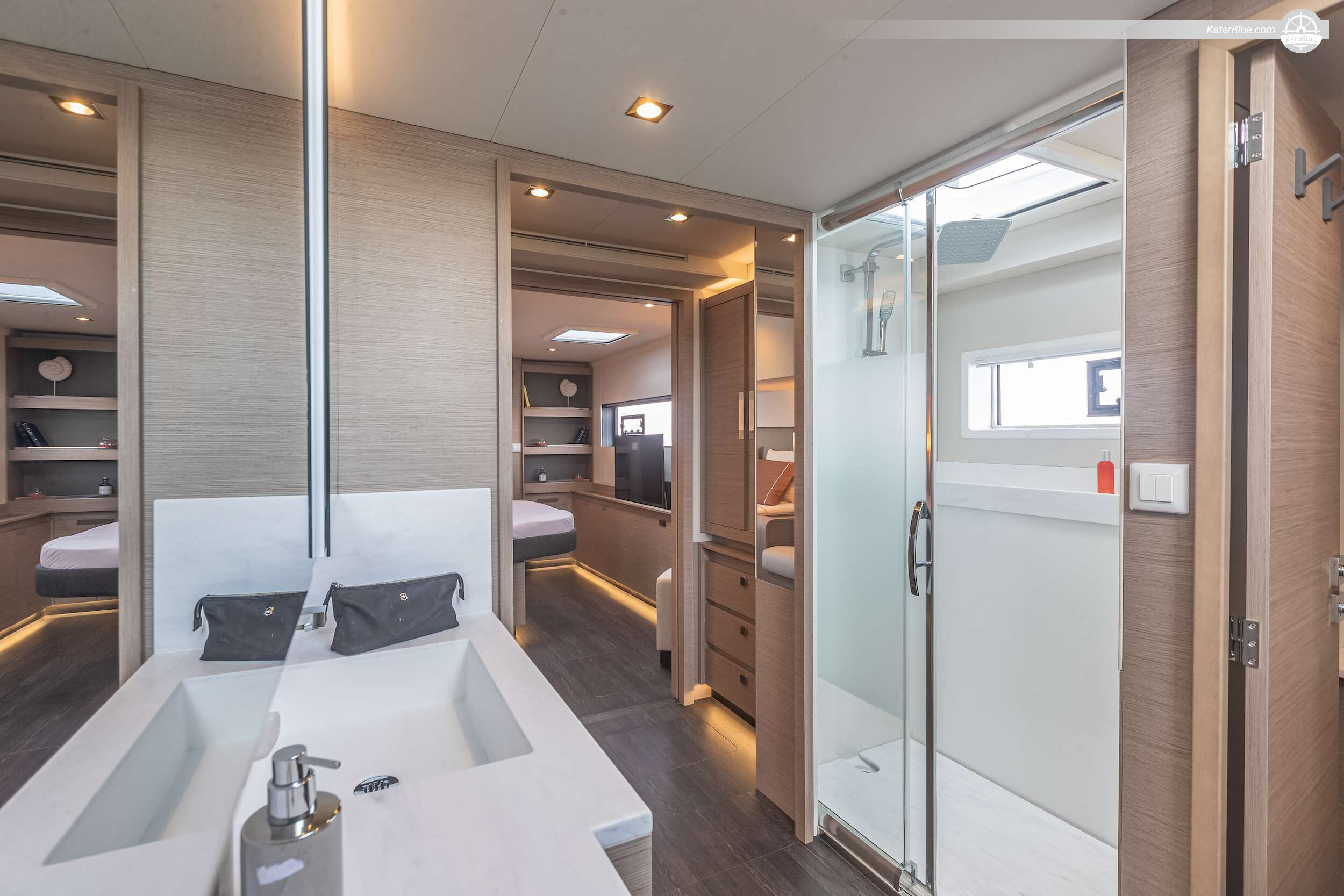luxury catamaran Fountaine Pajot Samana 59 Athens-Greece