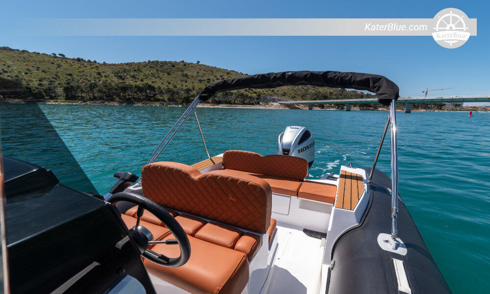 Visit the stunning Brac &amp; Solta shoreline in Trogir, Croatia