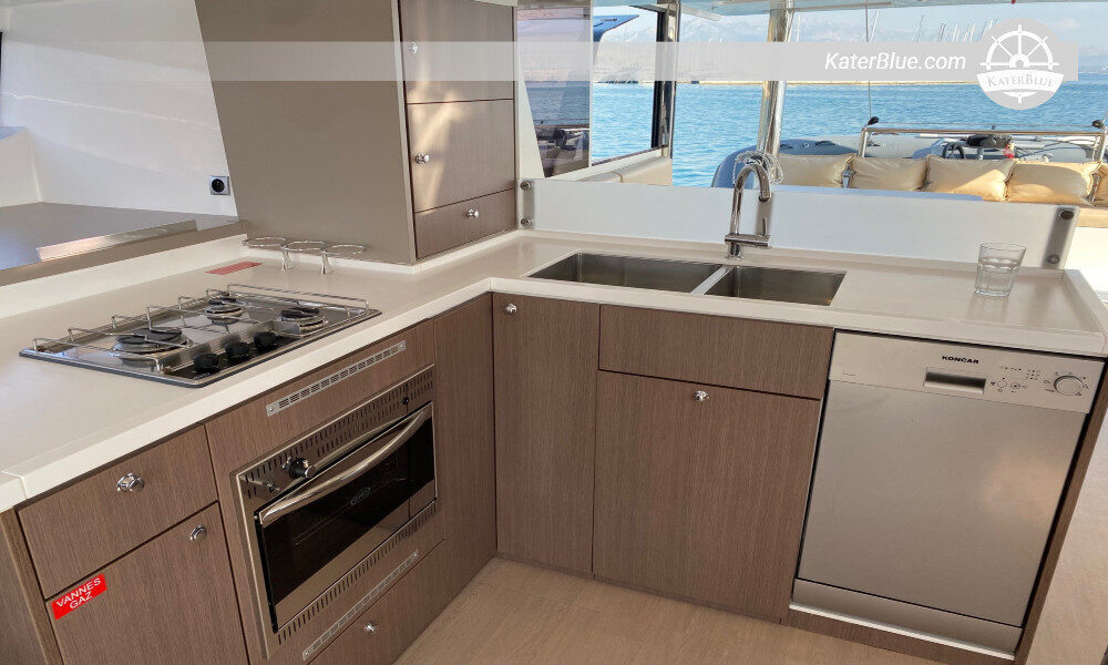 Saronic Gulf Weekly Charter Alimos, Greece