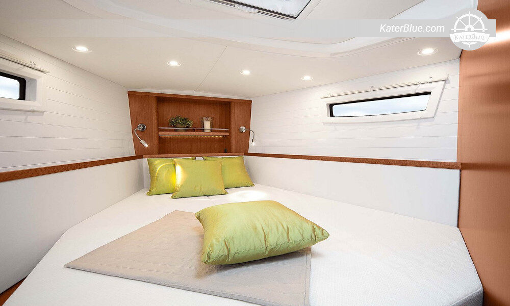 Bavaria vessel weekly charter Ionian islands-Greece